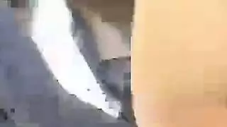 المراه والولد في الحمام