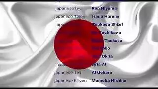 نجمة الأفلام الإباحية اليابانية المفلسة تنغمر في دش ذهبي في مكان العمل