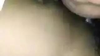 شخص ينيك خدامة منزلهم