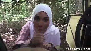 العربية تمتص ونائب الرئيس بعيدا عن المنزل بعيدا عن المنزل