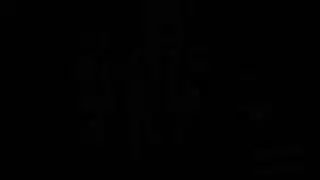 إباحية بي دي إس إم: سيدات قاسيات بالكعب العالي تمارس الجنس وتُخجل عبدًا ممتلئًا بقضيب صغير