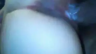 مراهقة مثيرة بمؤخرة كبيرة مستديرة مصممة لوضعية الكلب القاسية