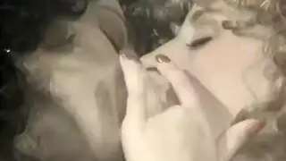 فتاة الملياريرة الشقراء ستيفاني مكمان في إيلاج مزدوج