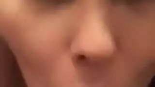 اللبوه سهام استاذة مص حلبتله زبره واحلى منيكه وشرمطه وفجر