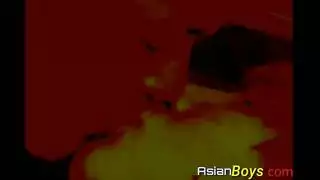 عاهرة يابانية مراهقة تدعو صديقتها لممارسة جنس ثلاثي خشن وصريح