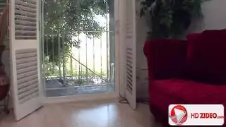 مراهقة مثارة تستمني وتتخيل نفسها نجمة فيلم إباحي