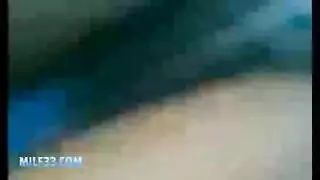 سكس خام: قضيب غير مختون ينيك كس محلوق