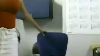 تدخل زب صديقها في كس صديقتها